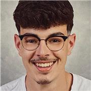 Titulado en informática, con experiencia en programación Java, kotlin, C#